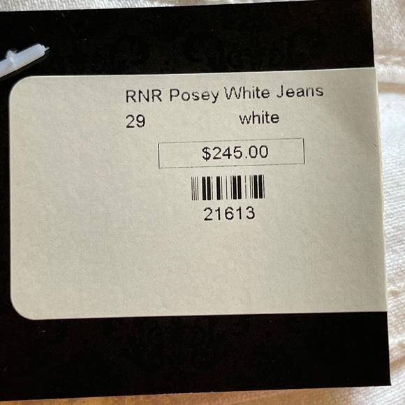 🎁 Rock & Republic White Posey Jeans - Picture 4 of 12